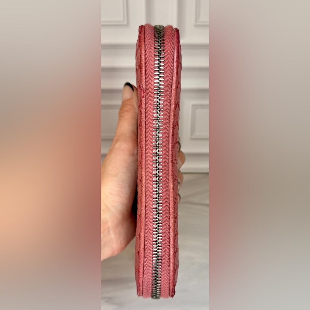 Bottega Veneta Dusty Rose Intrecciato Leather Long Zip Wallet | Full Inclusion - Picture 8 of 14